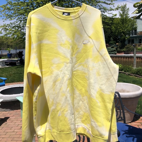 Nike Sweaters - Tie dye Nike sweatshirt 2xl
